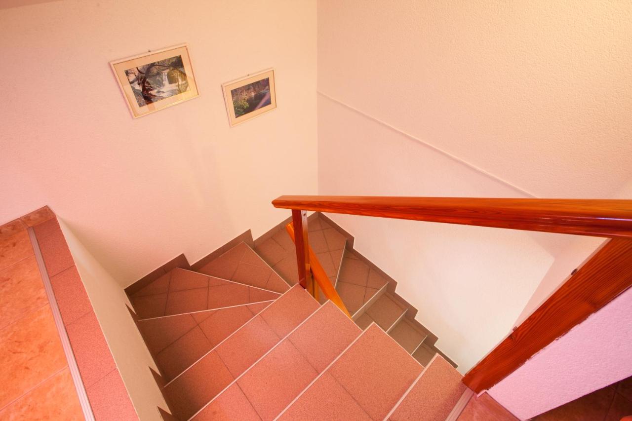 Apartment - Split Level