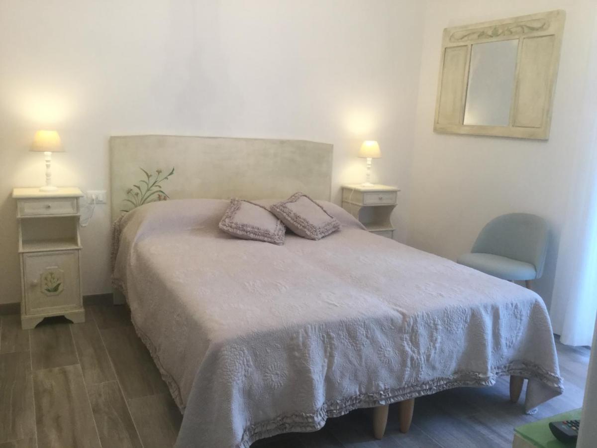 Deluxe Double or Twin Room with Garden View