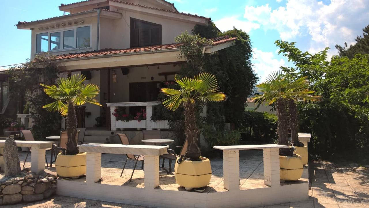 Cavo Paradiso Villa - Ferienwohnung