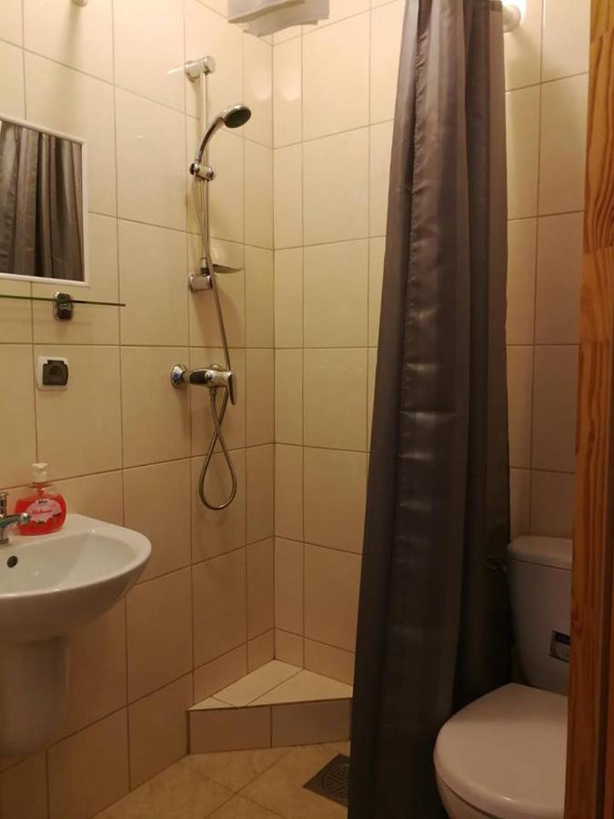 Camera Doppia con Letti Singoli con Bagno Privato