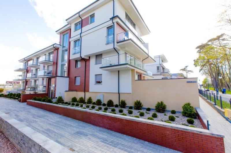 Resort Apartamenty Klifowa Rewal 7 - B&B