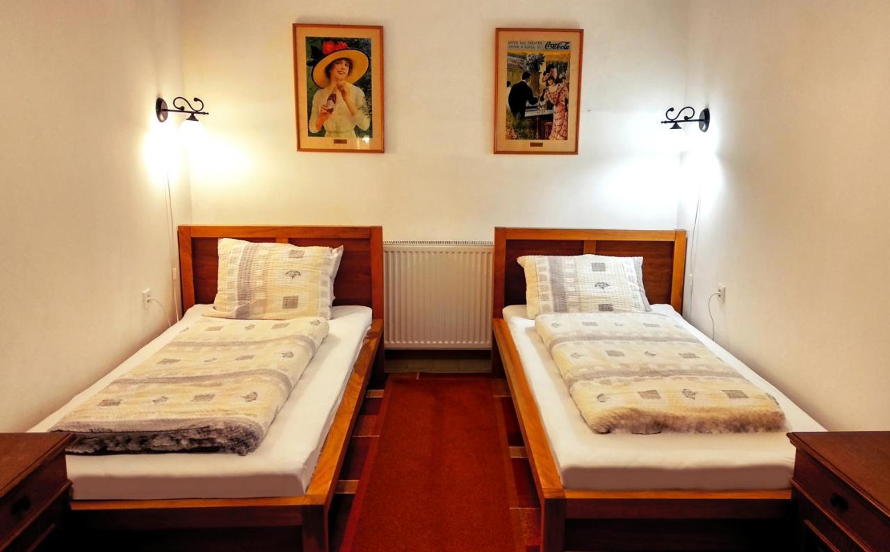 Superior One-Bedroom Apartment