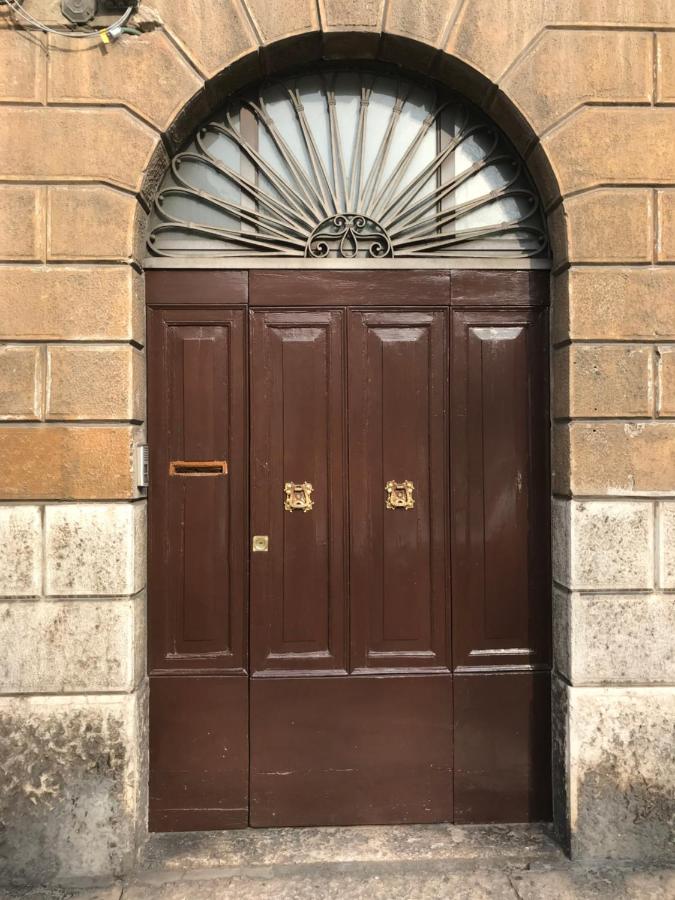 Appartamento Via Valverde 4 - Ferienwohnung Verona