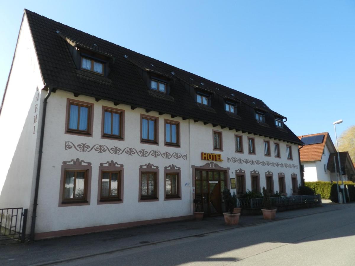 B&B Ötigheim - Hotel Garni KAMBEITZ - Bed and Breakfast Ötigheim