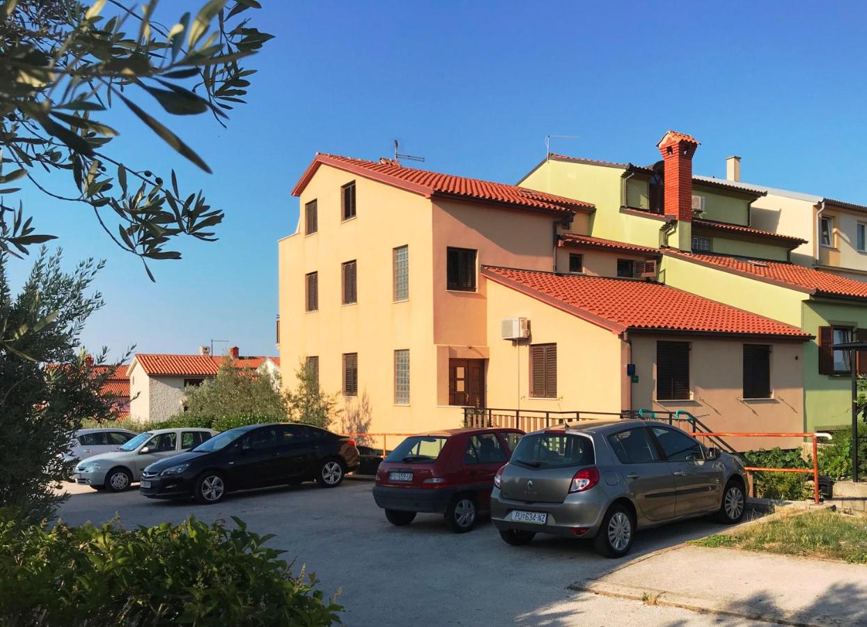 Veruda Porat Loft with Balcony - B&B