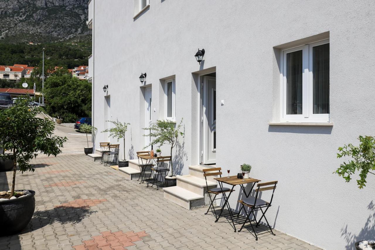 Apartments Siblings - Bed and Breakfast Mokošica