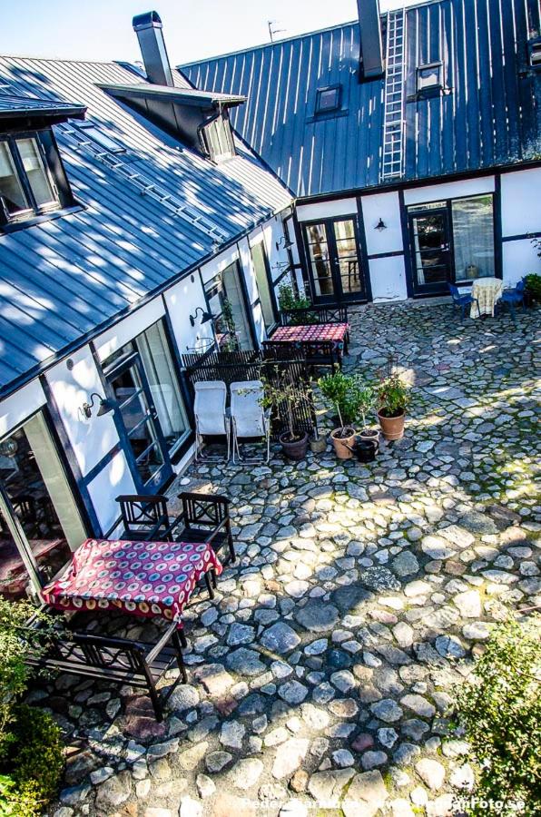 B&B Simrishamn - Apan & Klyset - Bed and Breakfast Simrishamn