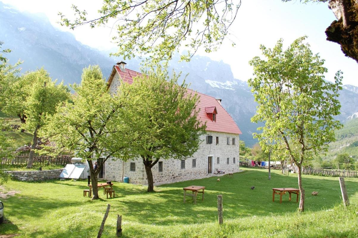 Guesthouse Dritan Tethorja - Ferienwohnung Theth