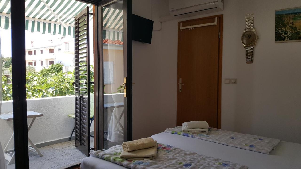 Double room without kitchen 