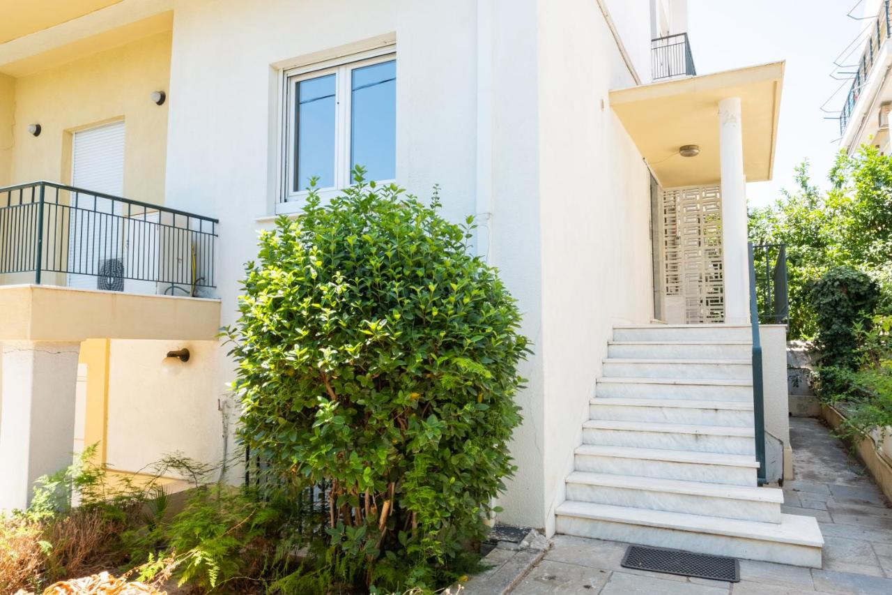 Chalandri Home Away - B&B