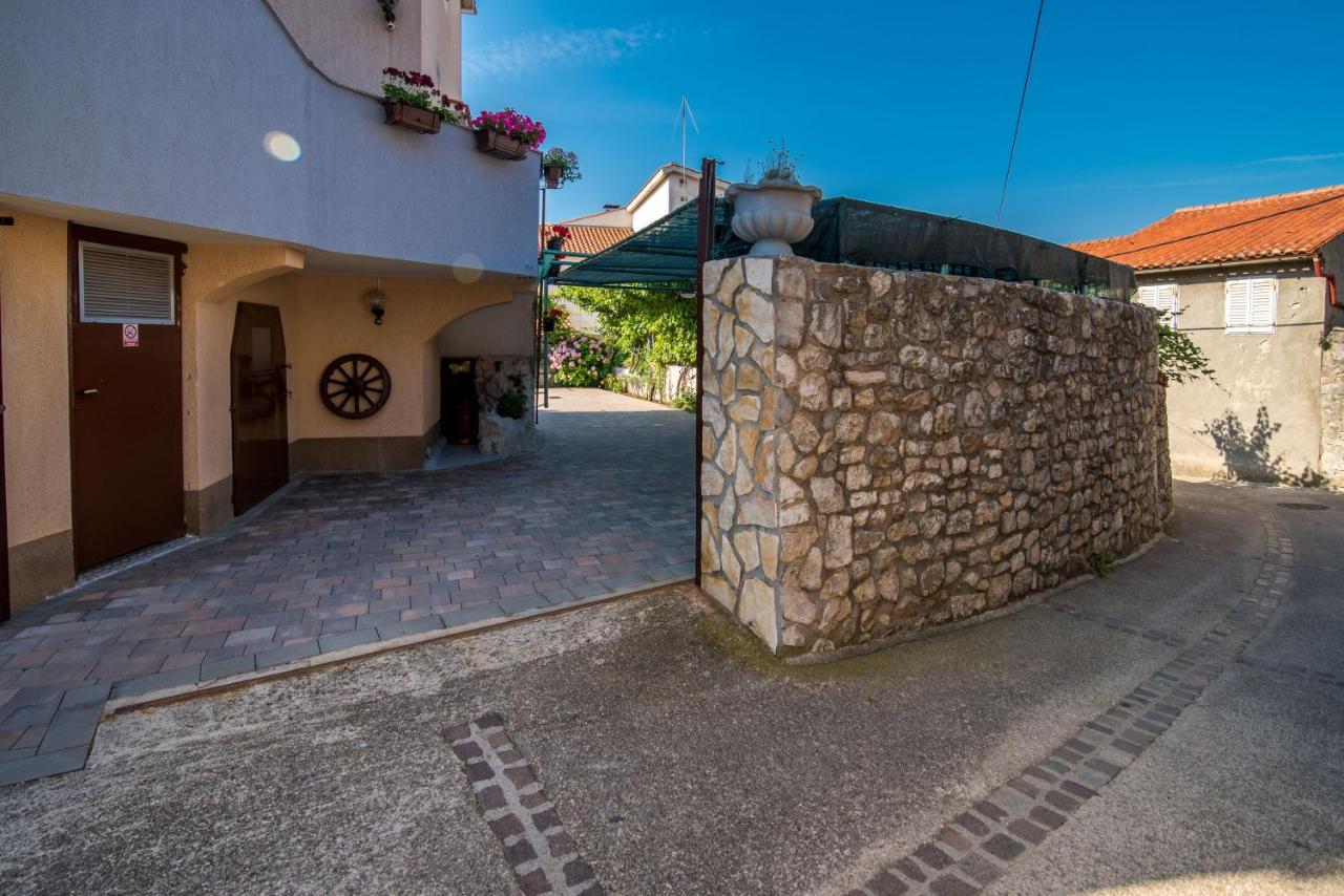 Apartment Sandra Krk - B&B Krk