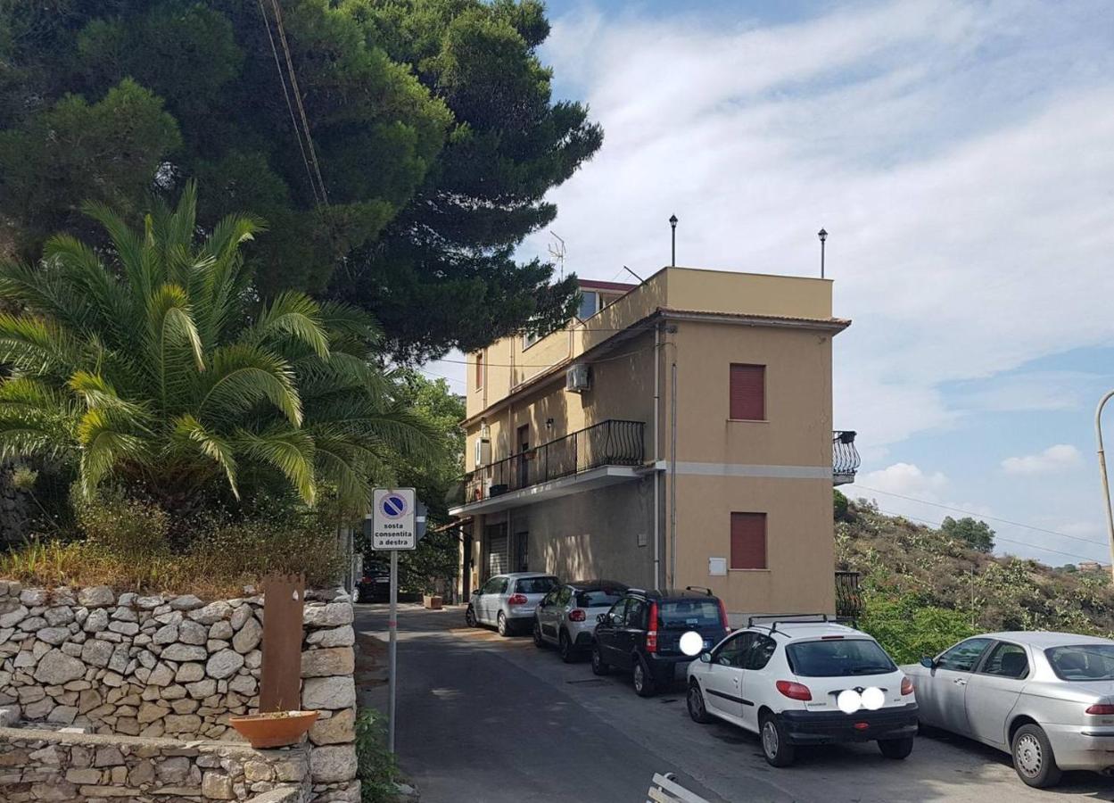 Casa "Rocca di Mola" - B&B