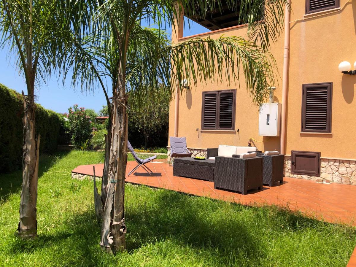 Villa Aga - Ferienwohnung Campofelice di Roccella
