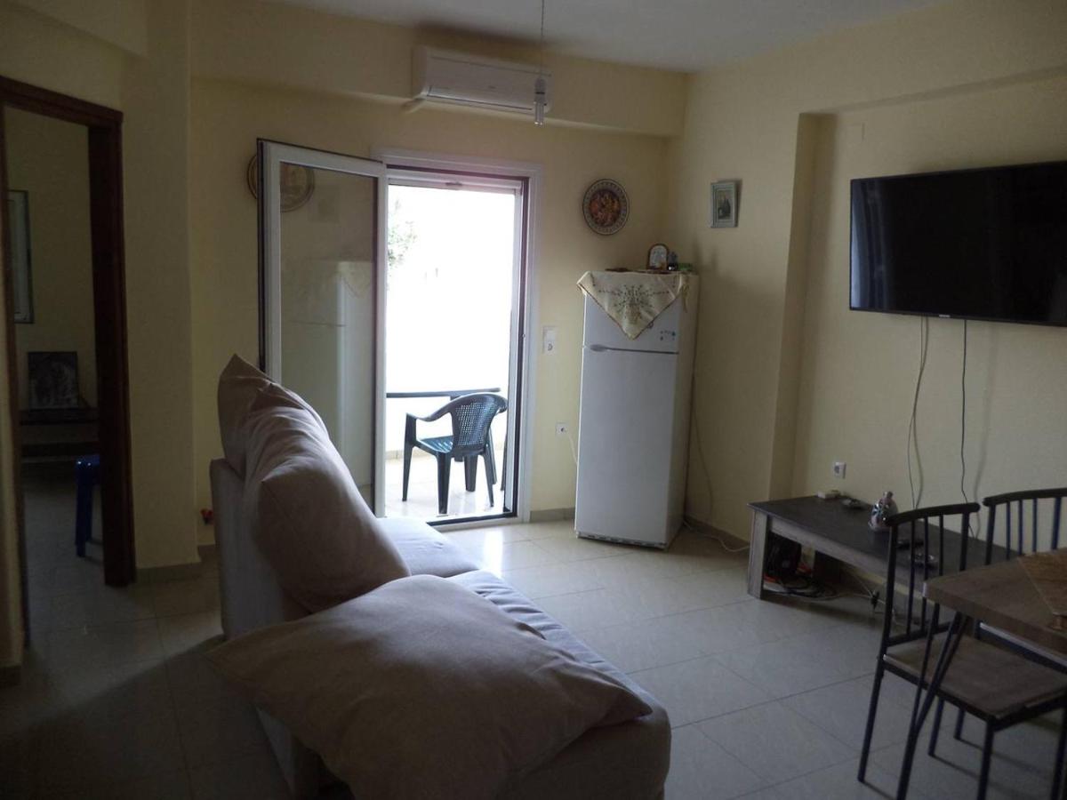 New Apartment Tsouris ~Makrys Gialos~ - Bed and Breakfast