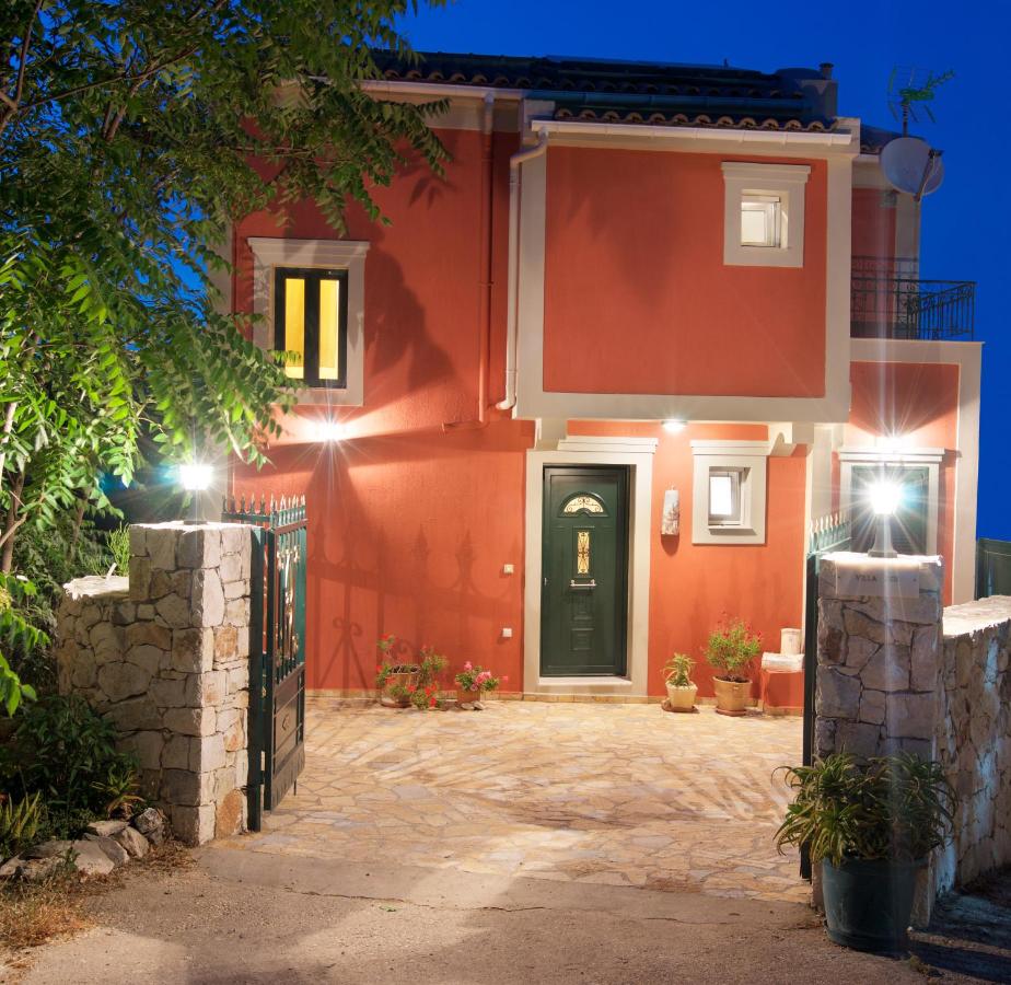 superb villa with private pool peaceful location - B&B