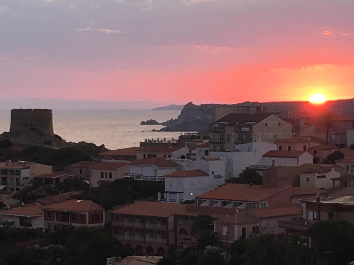Girasole sul mare, centre top sea view , dishwasher, air conditioning, wifi fibra , garage CIN - Chambres d'hôtes Santa Teresa Gallura