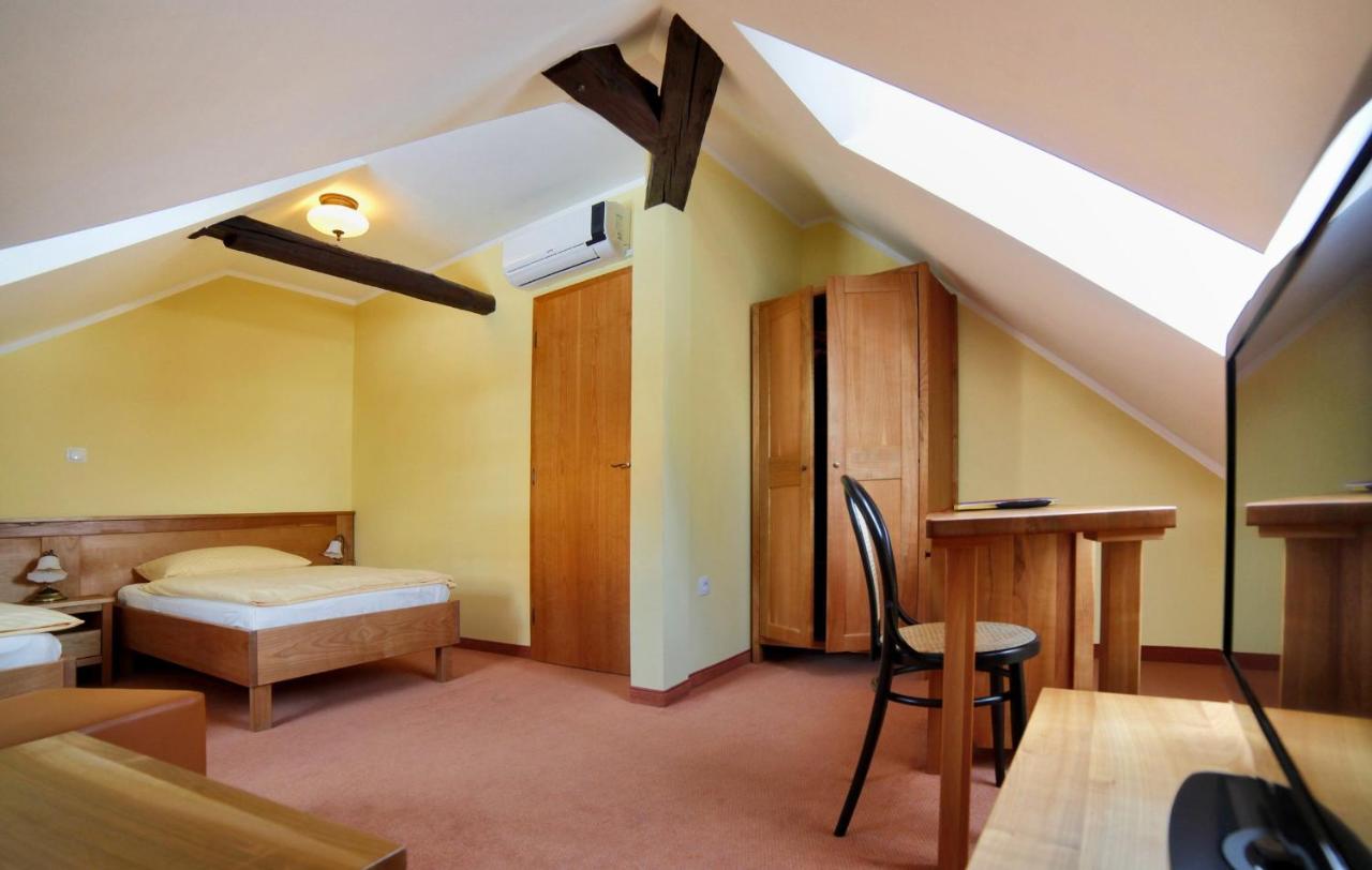 Zweibettzimmer mit Aussicht auf Sehenswürdigkeit