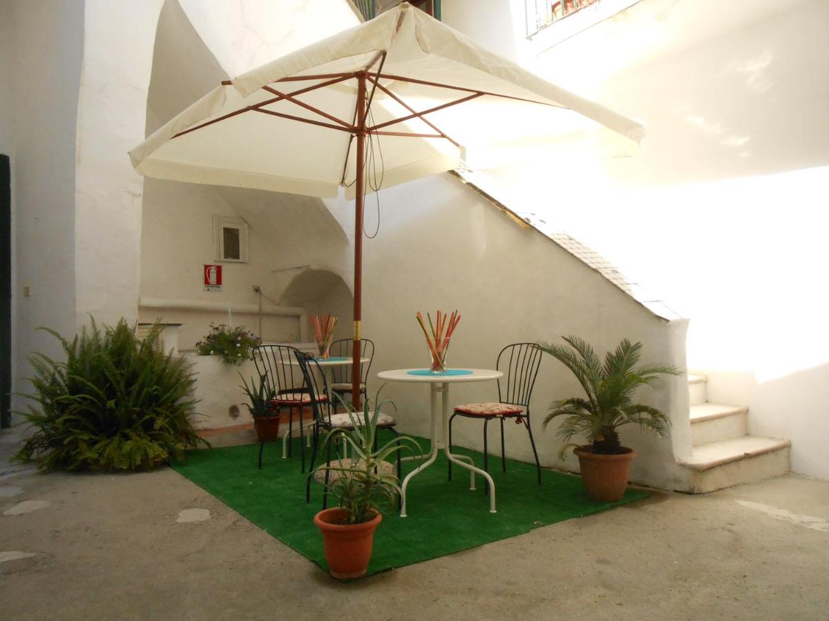 B&B Procida - B&B Il Patio - Bed and Breakfast Procida