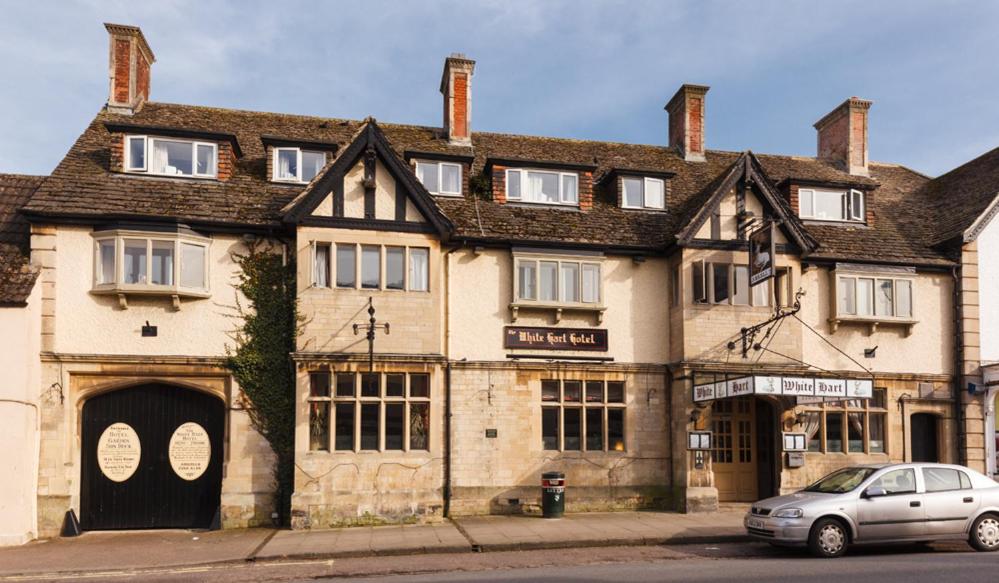 B&B Cricklade - White Hart Hotel - Bed and Breakfast Cricklade