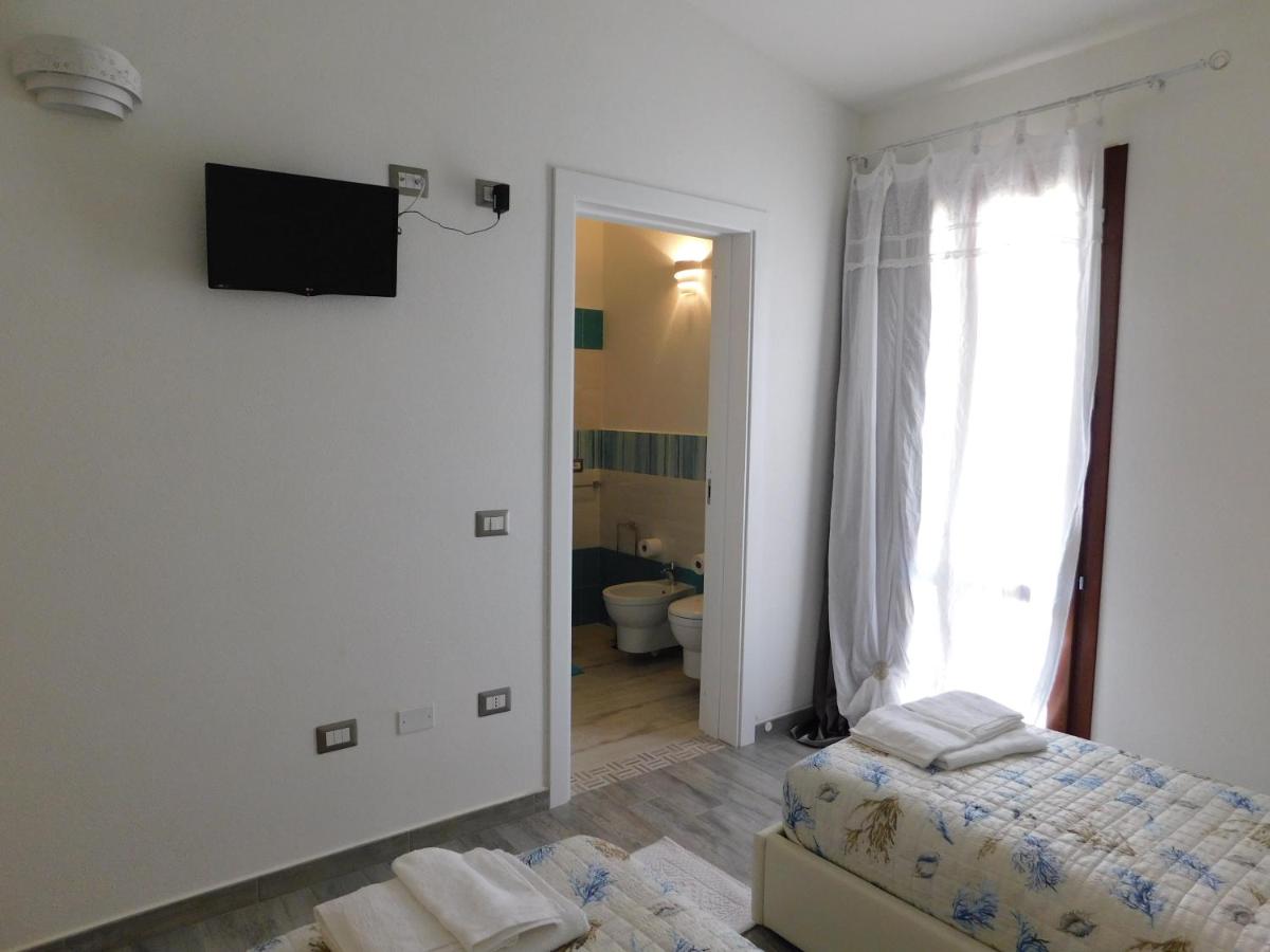 Chambre Double ou Lits Jumeaux avec Salle de Bains Privative