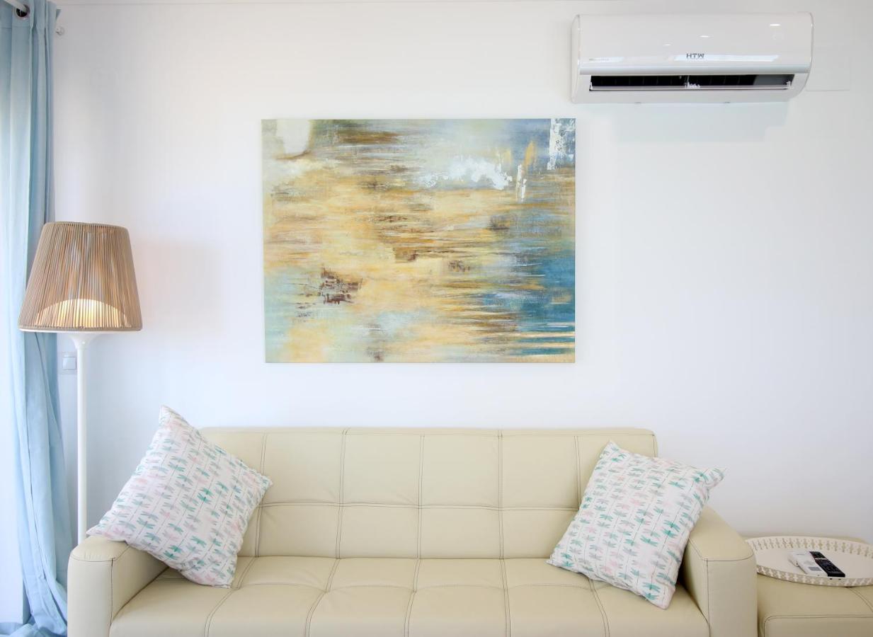 Two-Bedroom Apartment with Terrace and Panoramic Sea Views – Third Floor