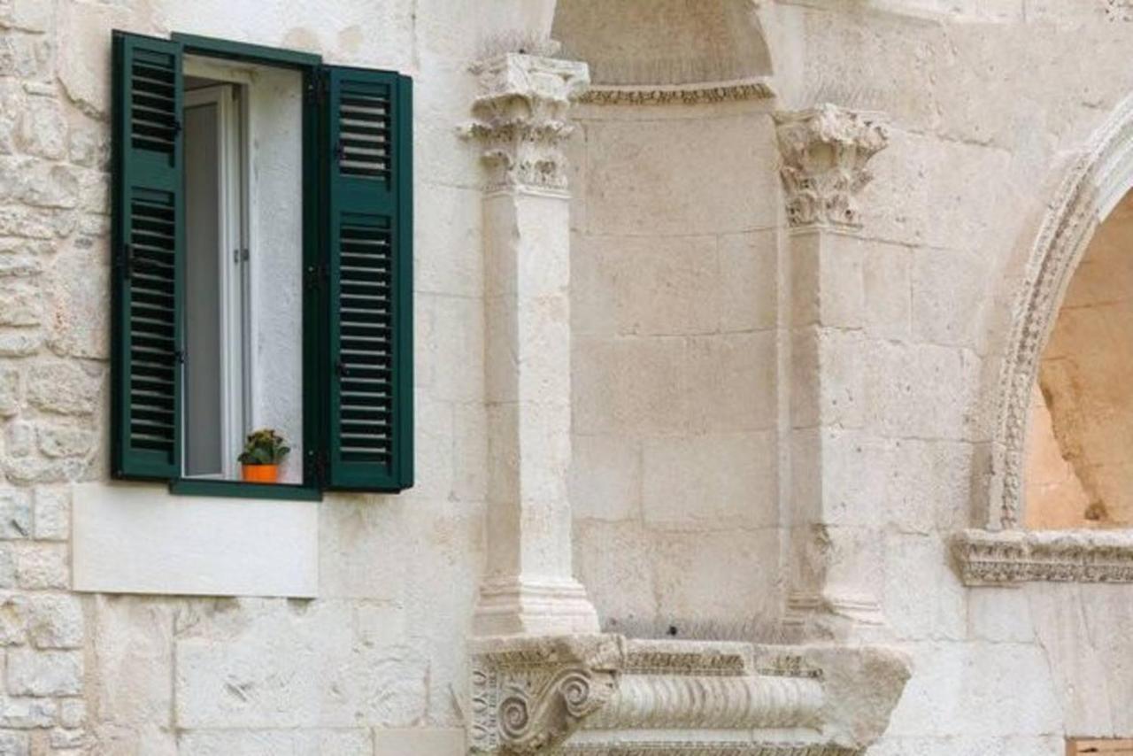 Golden Gate Luxury Rooms - Unique UNESCO Location - B&B Spalato