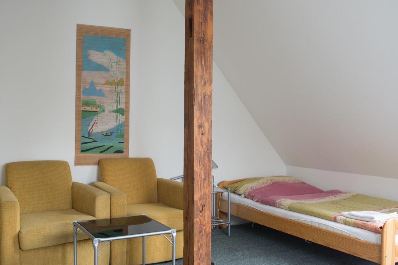 Apartment (6 Adults)