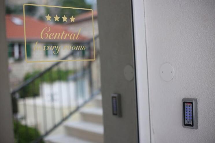 Central Luxury Rooms - B&B