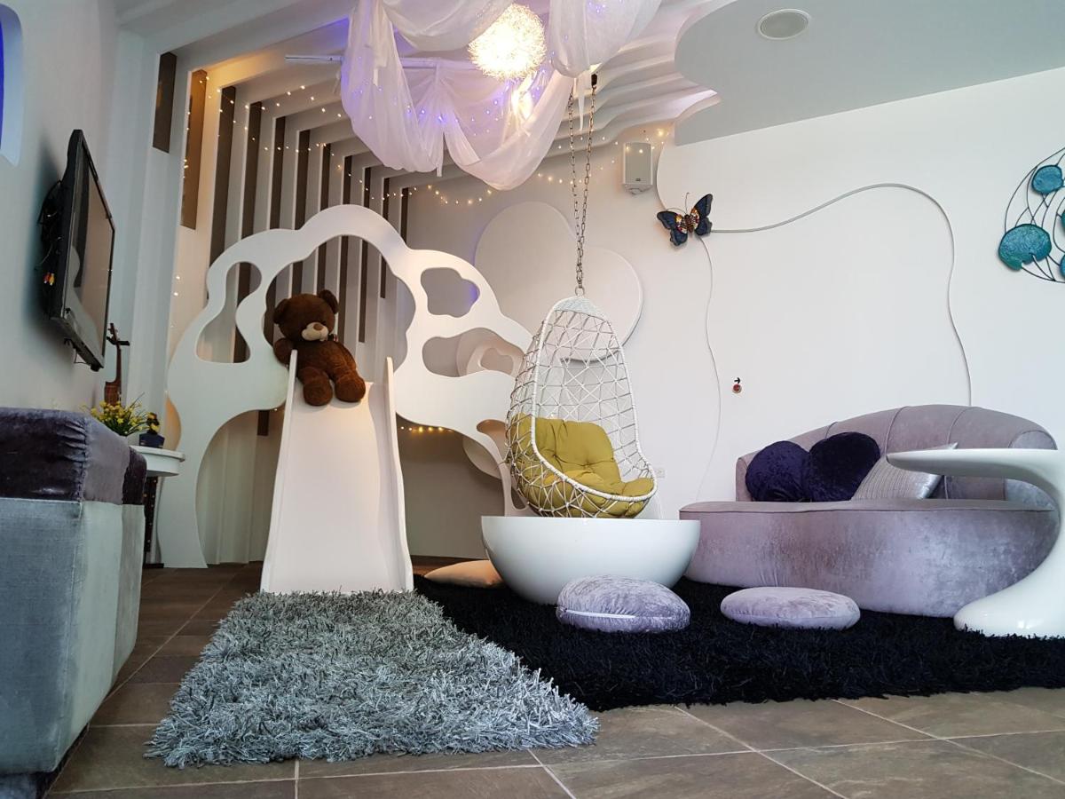 Zimmer mit 2 Queensize-Betten