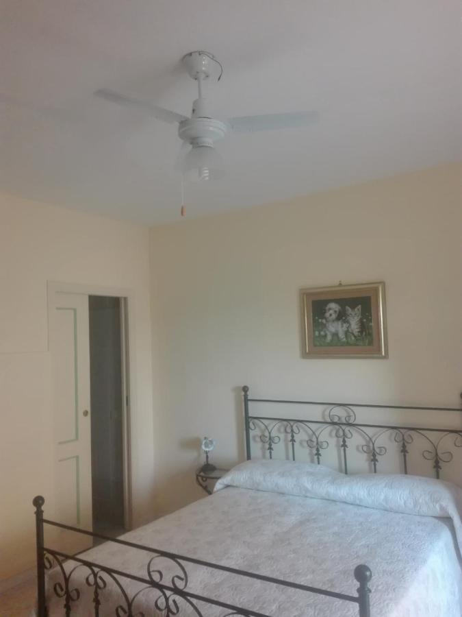 Deluxe Room (2 Adults + 1 Child)
