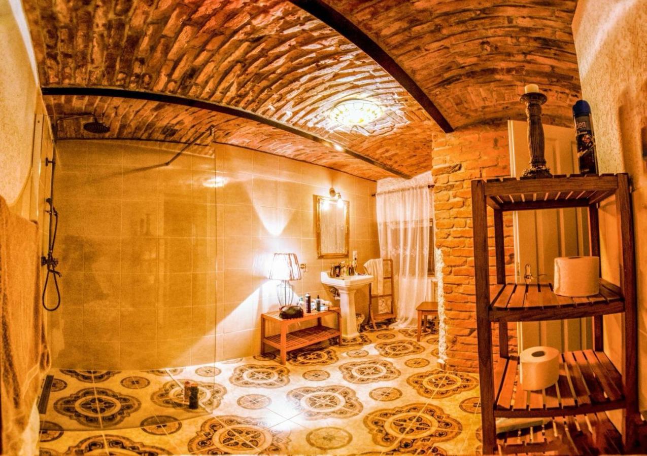 Apartment - Split Level