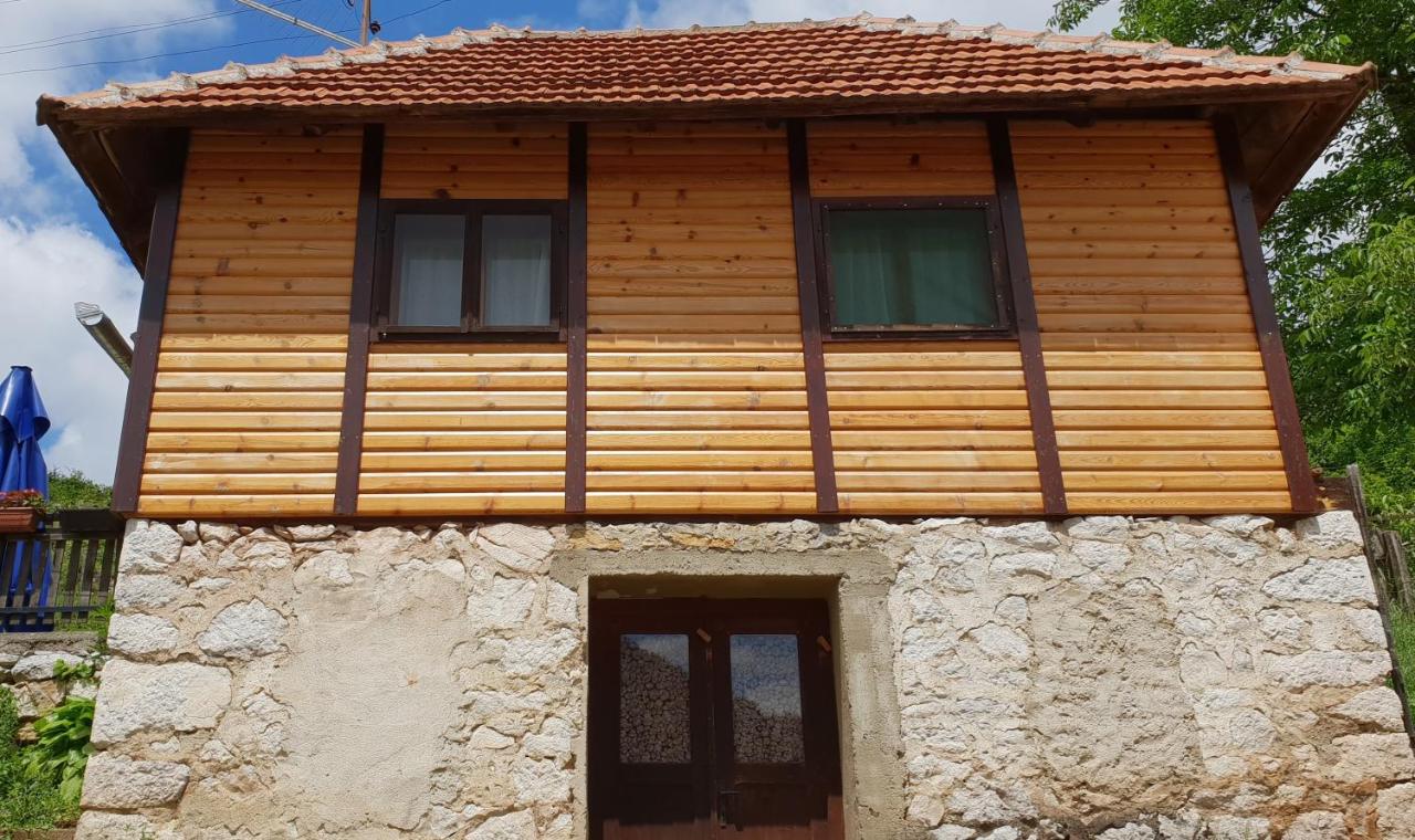 Domacinstvo Prentovic - B&B Čajetina