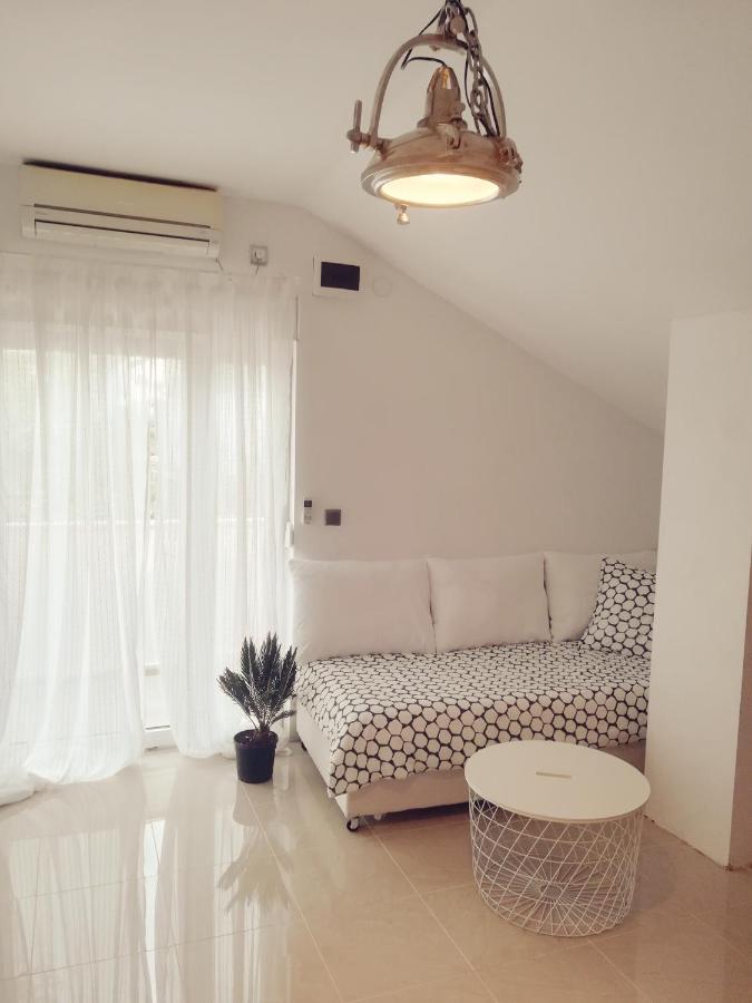 House for rent Paola - Chambres d’hôtes Ražanac