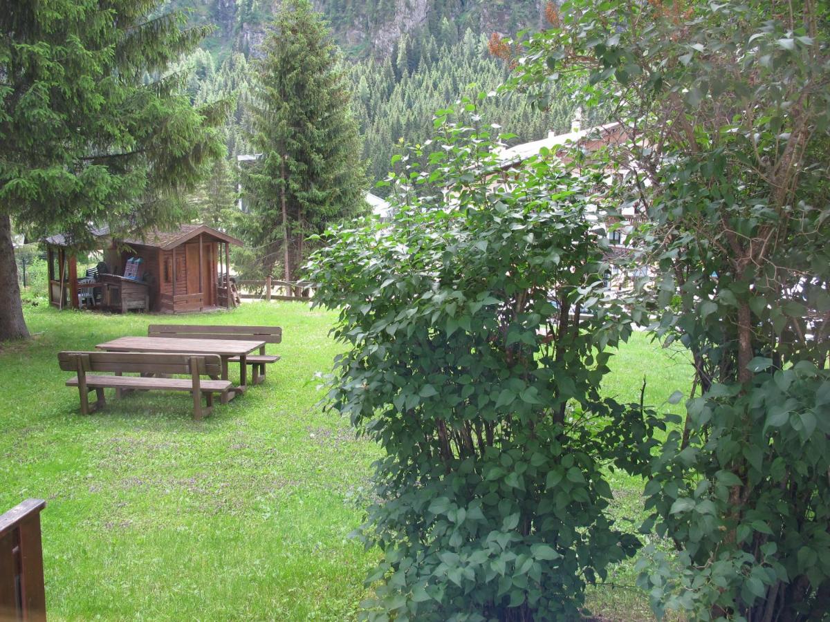 Appartamenti Col Rodella by AMA Val di Fassa - B&B Campitello di Fassa