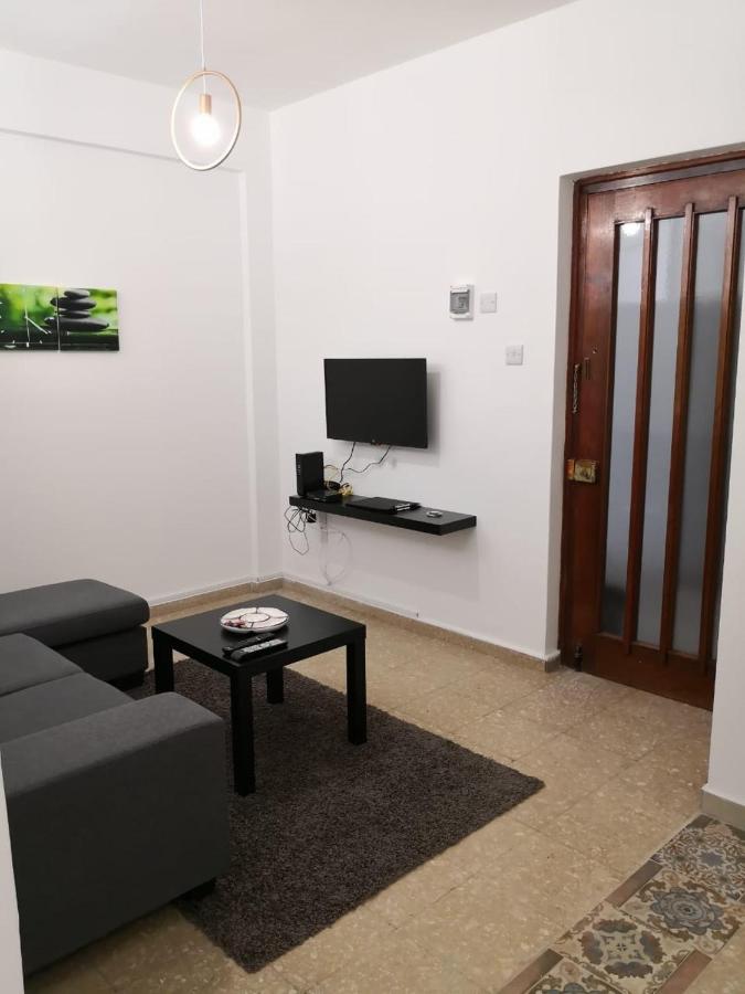Cheerful Apartment in Nicosia - B&B