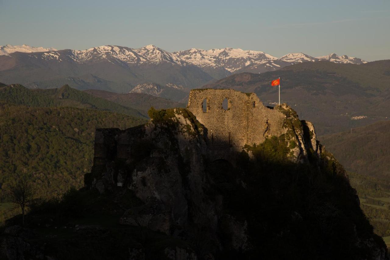 Gite d'étape de Roquefixade - B&B Roquefixade
