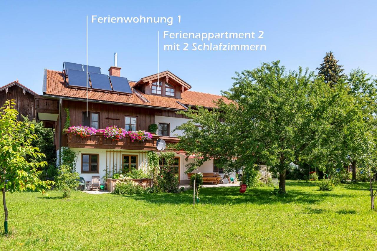 B&B Übersee - Zaißlhäusl Hof Ferienwohnungen - Bed and Breakfast Übersee