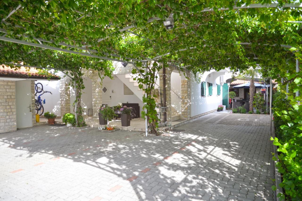 Apartments Lepur - Chambres d’hôtes Vodice