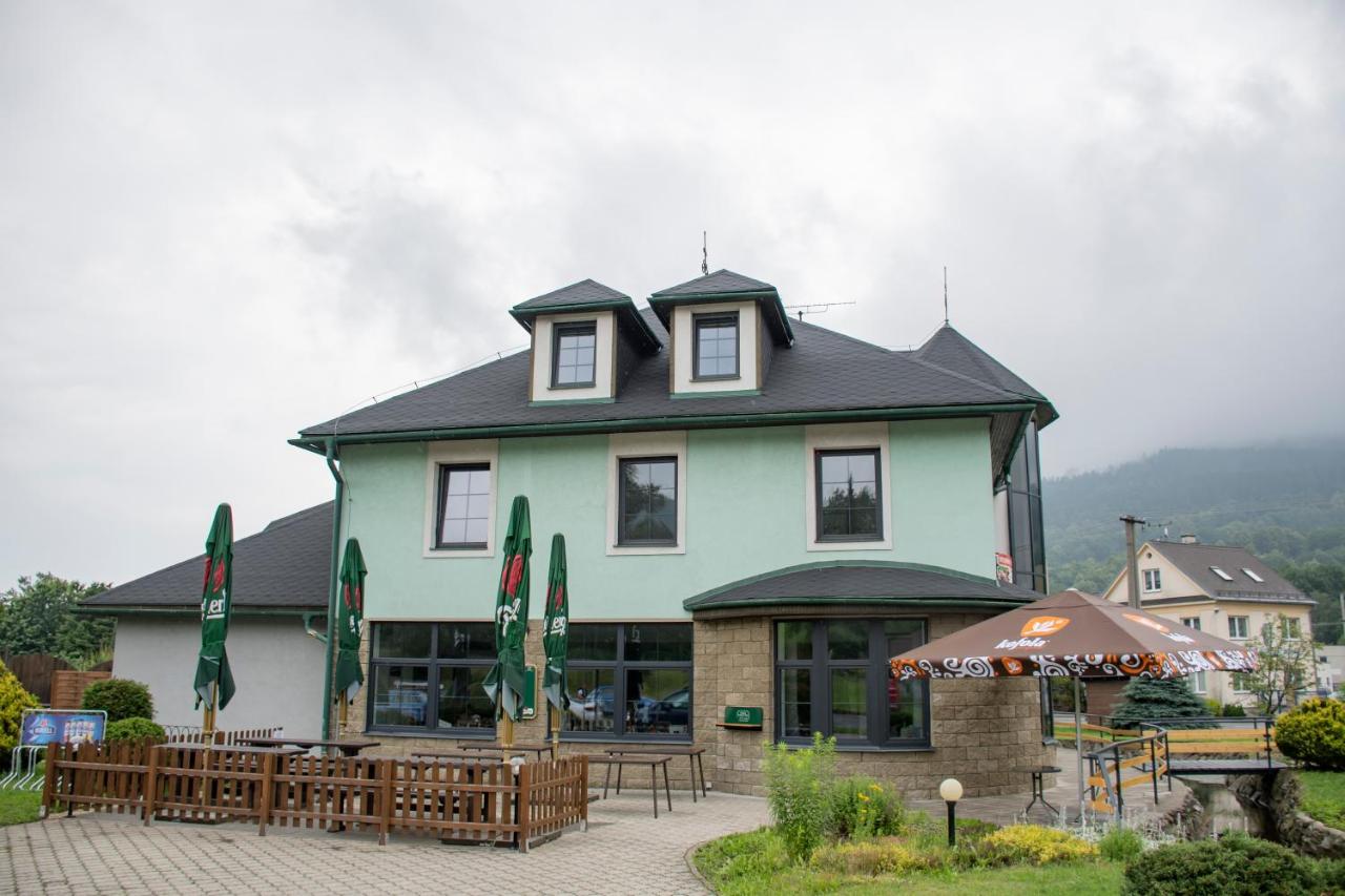 B&B Freiwaldau - Penzion Šafrán - Bed and Breakfast Freiwaldau