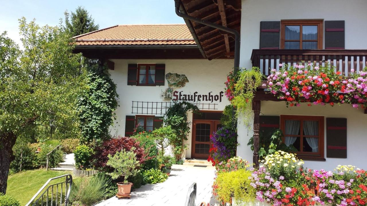 B&B Inzell - Pension Staufenhof - Bed and Breakfast Inzell
