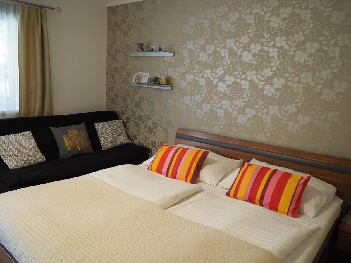 B&B Lednice - Penzion Pohoda - Bed and Breakfast Lednice