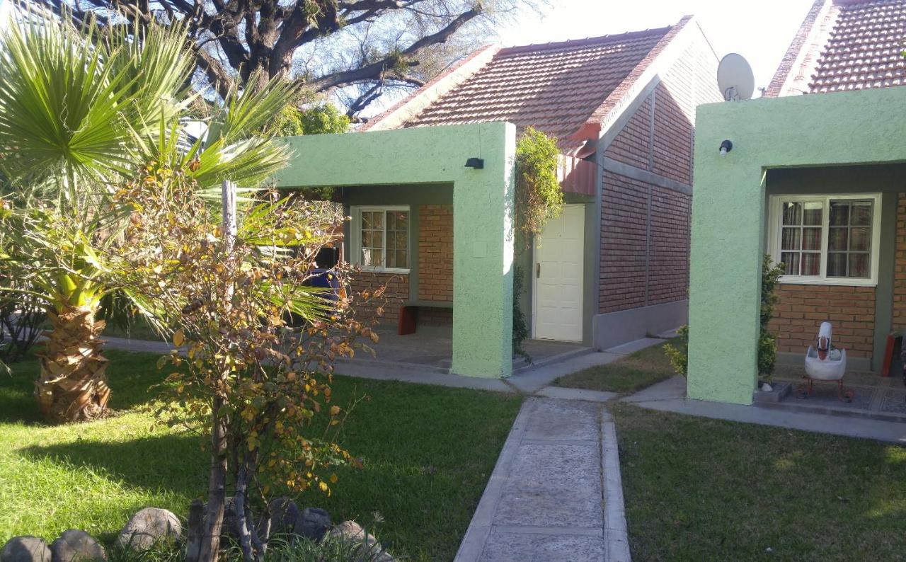 Cabañas y Hotel Ebemys - B&B