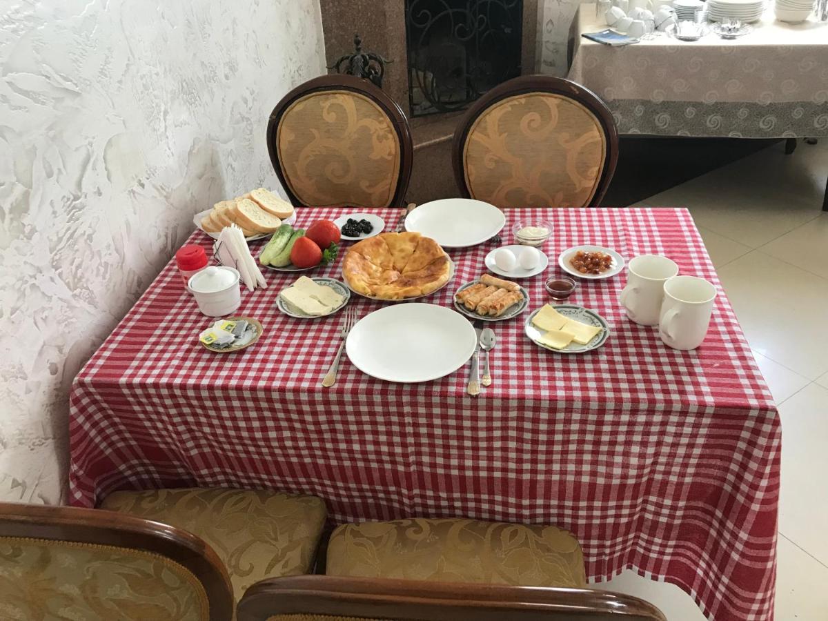 Nani's sweet home - Chambres d'hôtes Batoumi