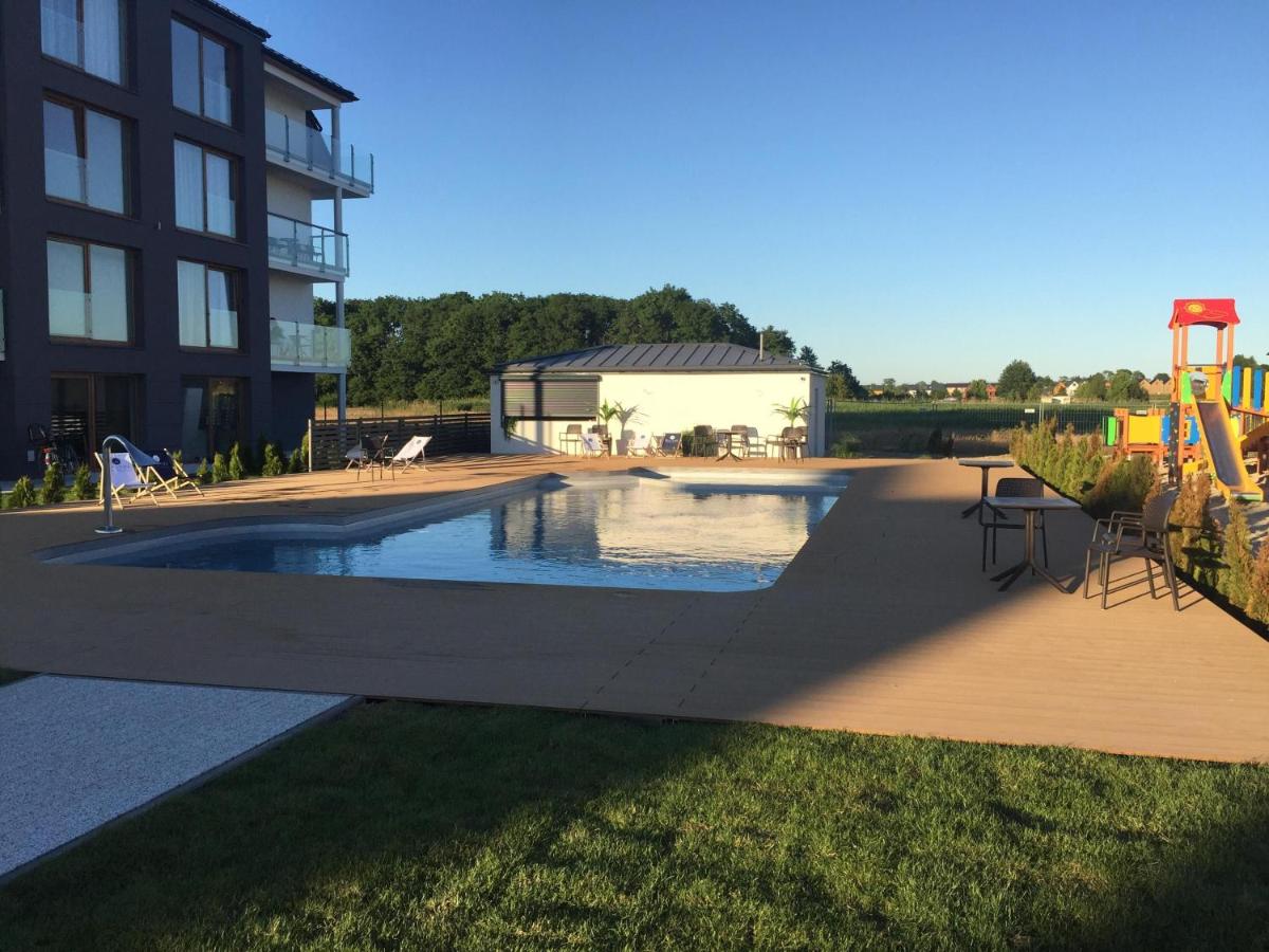 Baltic Apartament z basenem zewnętrznym ul Marynarska 4, Sarbinowo - B&B Sarbinowo