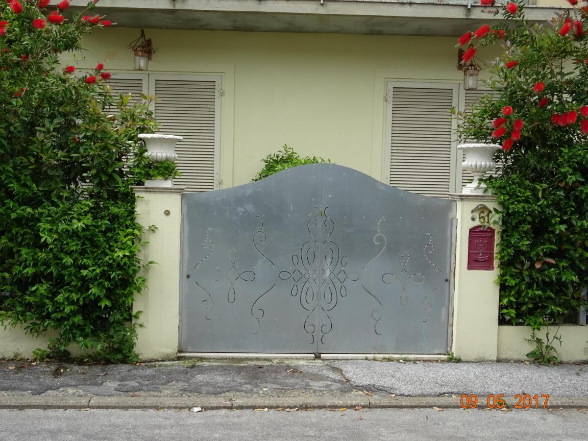 MERLO 2 mare & parking - B&B