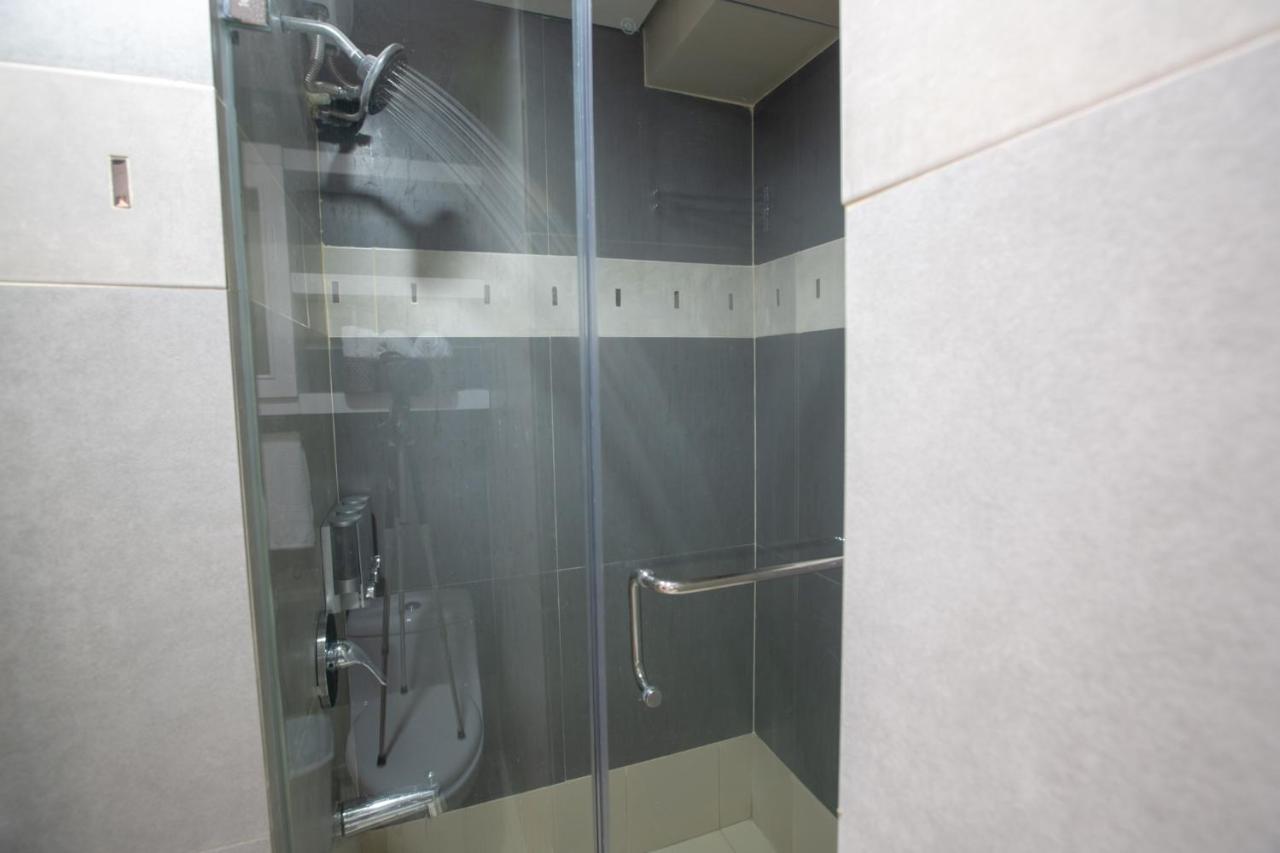 Cebu IT Park studio walking distance to everything 2016 - B&B Ciudad de Cebú