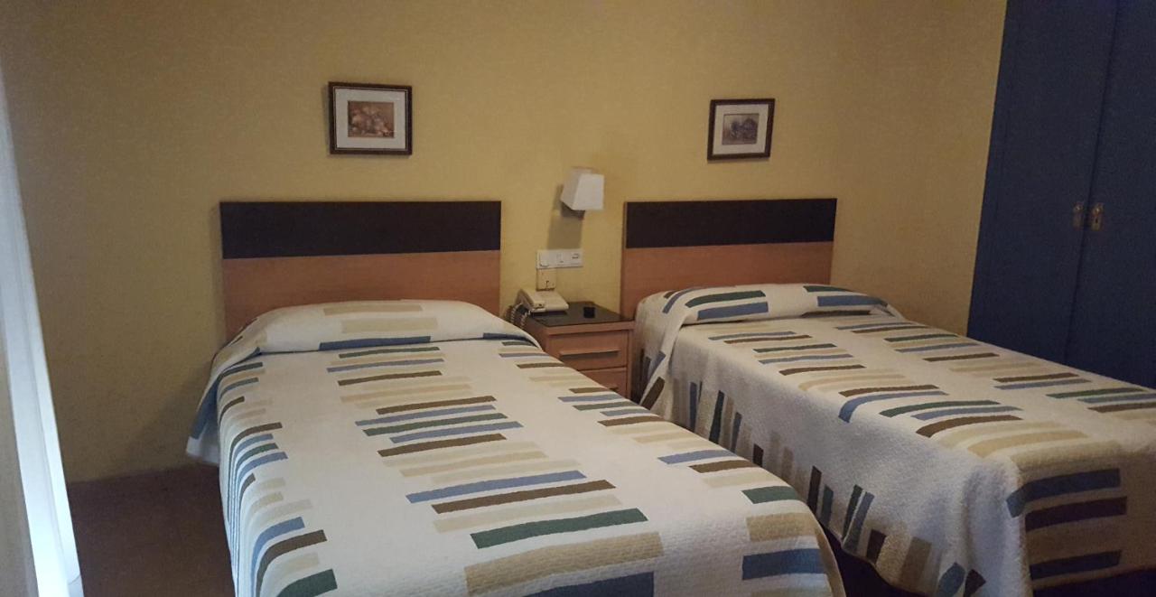 Classic Twin Room