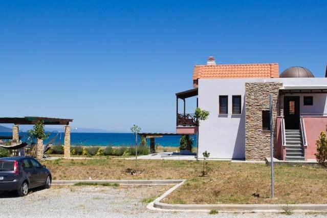 B&B Ierissos - Seafront house with garden - Bed and Breakfast Ierissos