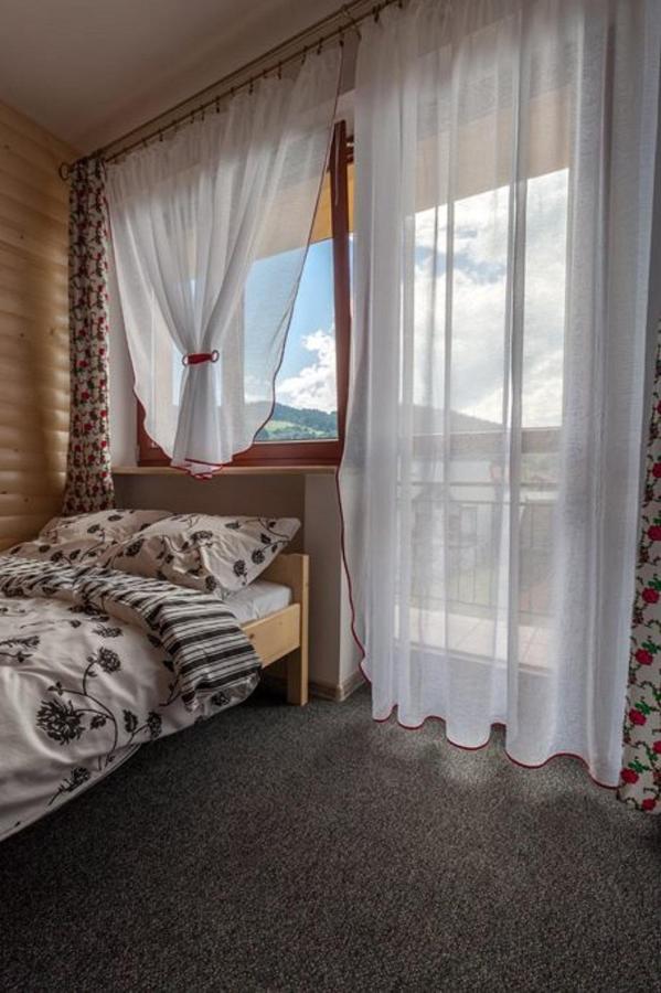 Camera Matrimoniale Deluxe (2 Adulti + 1 Bambino) 