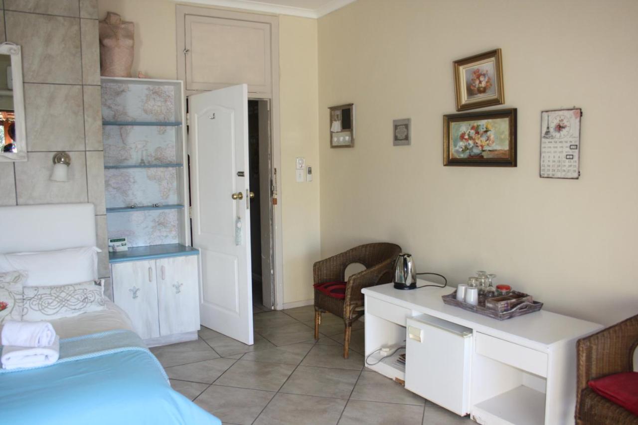 Queen Room with Balcony